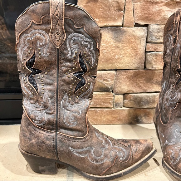 LAREDO Lucretia Women’s Studded Western Boots- Snip Toe Size 8.5 - Picture 3 of 14